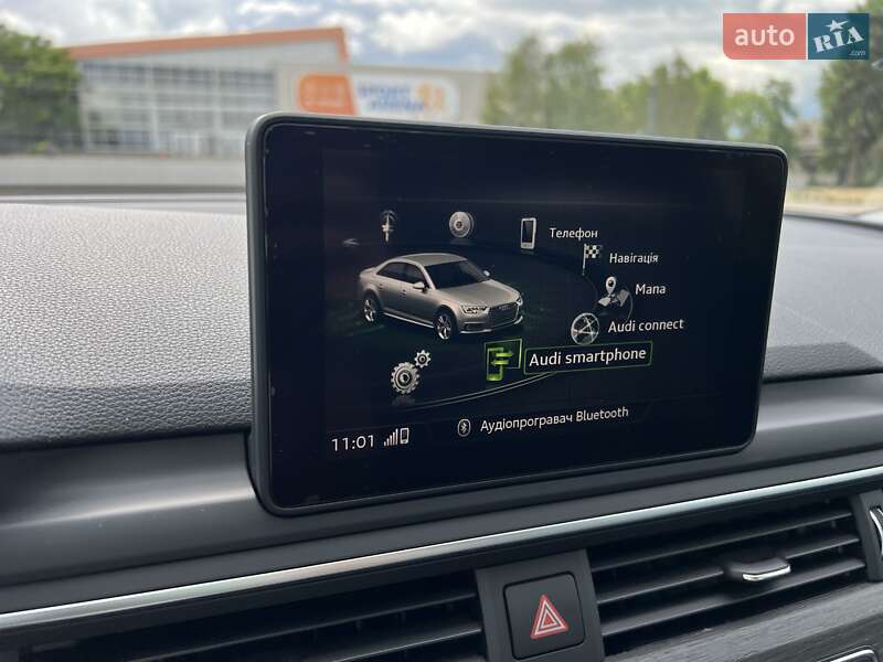 Седан Audi A4 2018 в Запоріжжі