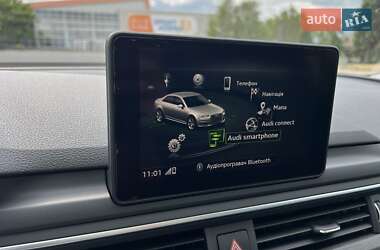 Седан Audi A4 2018 в 