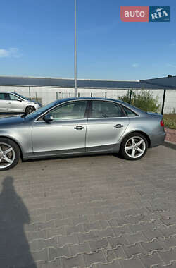 Седан Audi A4 2010 в 