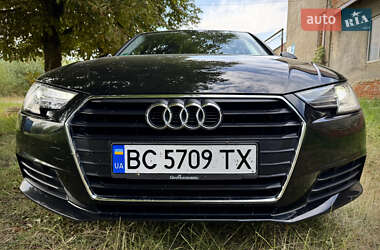 Седан Audi A4 2018 в 