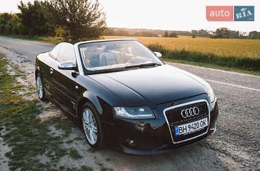 Кабриолет Audi A4 2003 в 