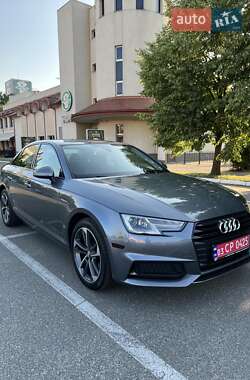 Седан Audi A4 2019 в Киеве