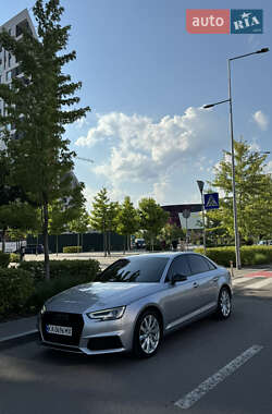 Седан Audi A4 2015 в 