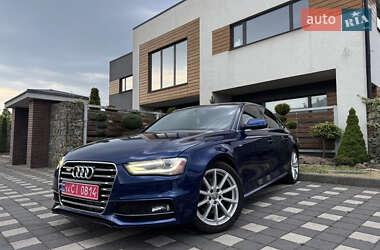 Седан Audi A4 2015 в Стрые