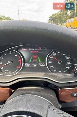 Седан Audi A4 2023 в 