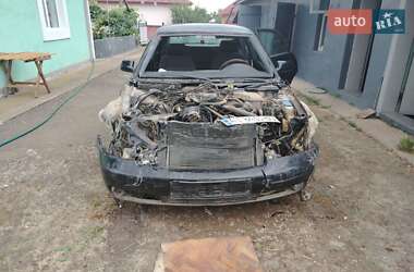 Седан Audi A4 2000 в 