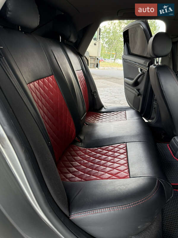 Седан Audi A4 2004 в Днепре