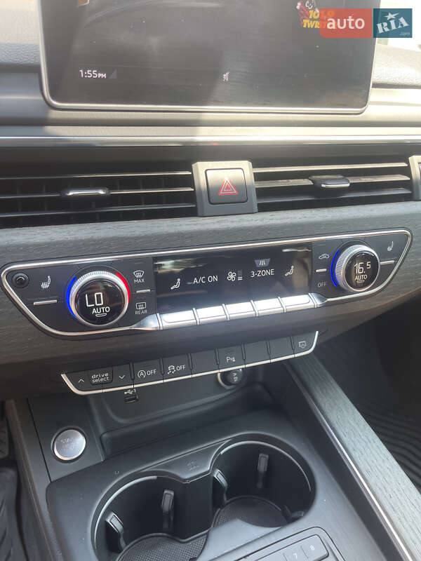 Седан Audi A4 2017 в Киеве