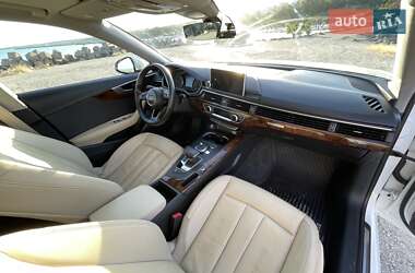Седан Audi A4 2016 в 