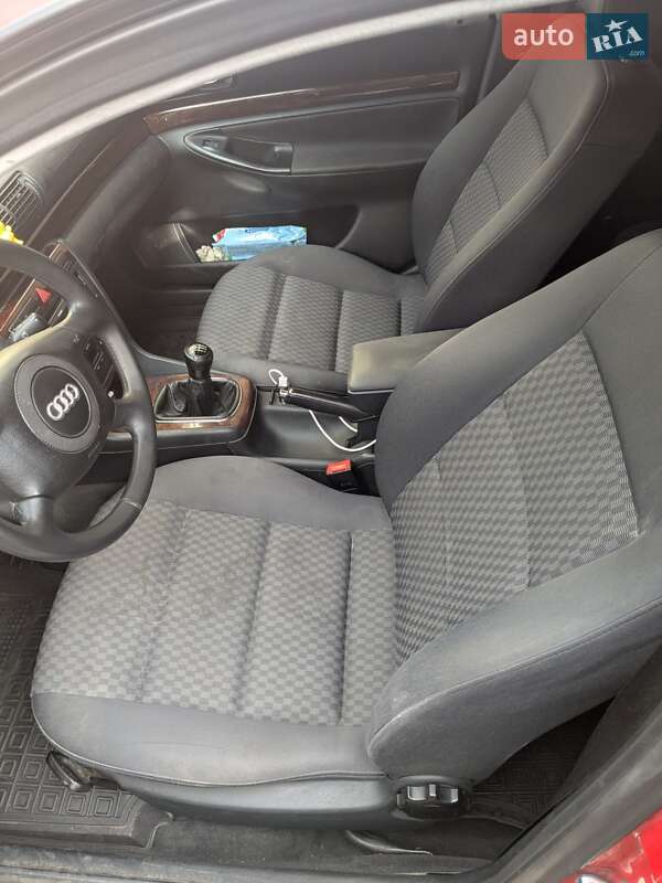 Универсал Audi A4 1999 в Ровно