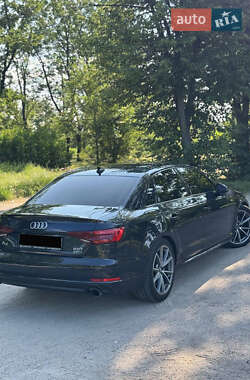 Седан Audi A4 2016 в 