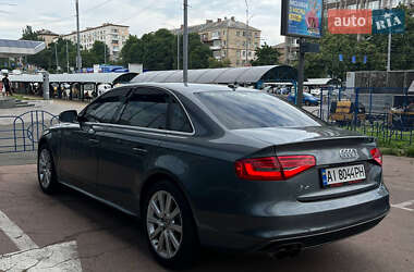 Седан Audi A4 2014 в 