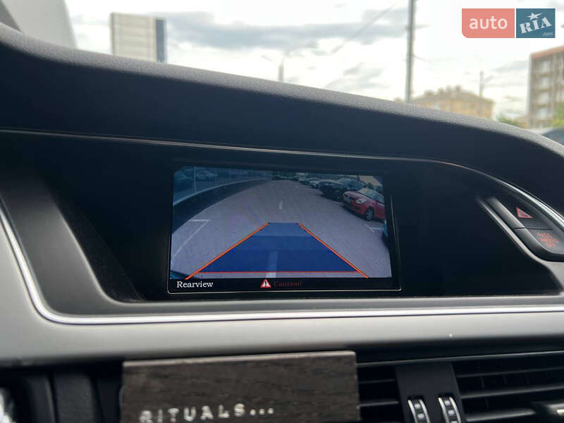 Седан Audi A4 2014 в Києві