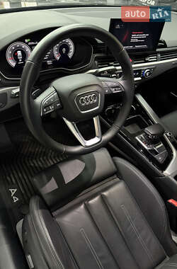Седан Audi A4 2022 в 