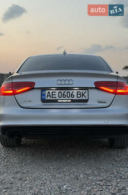 Седан Audi A4 2015 в 