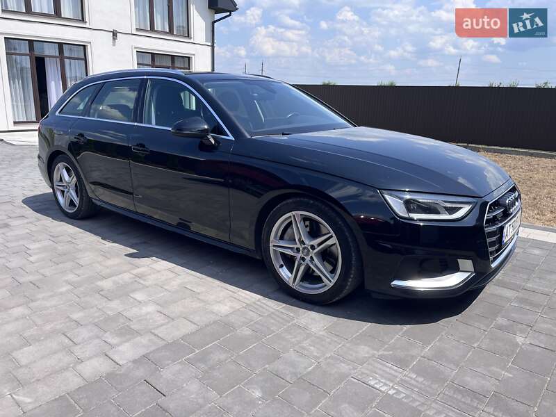 Универсал Audi A4 2019 в Ивано-Франковске
