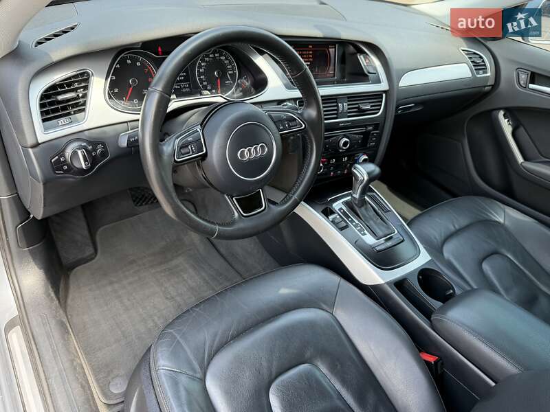 Седан Audi A4 2015 в Києві