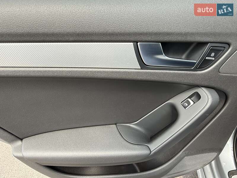 Седан Audi A4 2015 в Києві