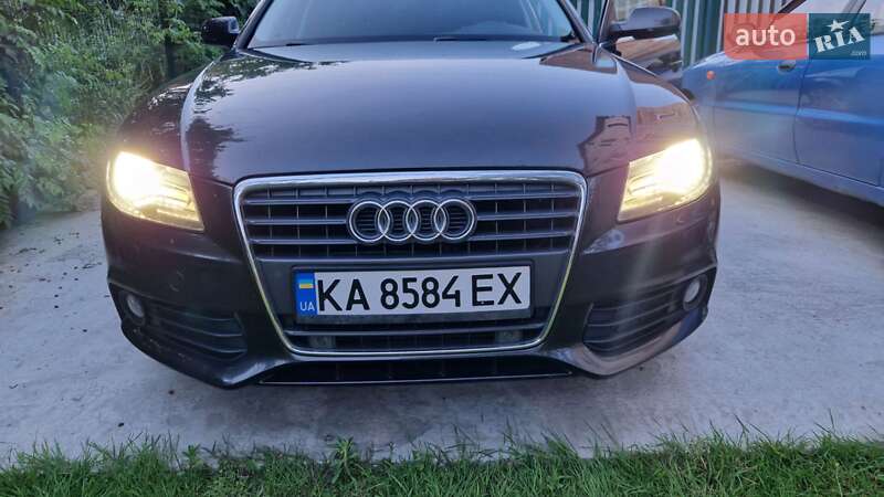 Универсал Audi A4 2010 в Киеве
