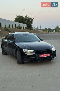 Седан Audi A4 2017 в 