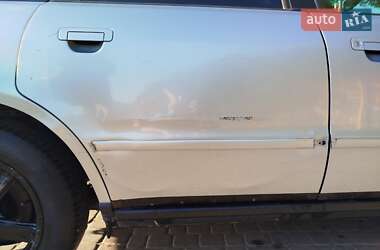 Седан Audi A4 1997 в 