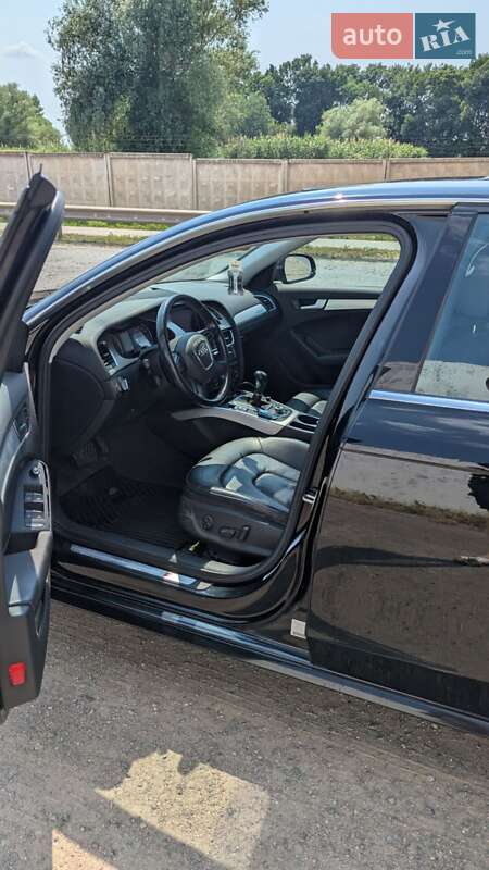 Седан Audi A4 2012 в Подільську