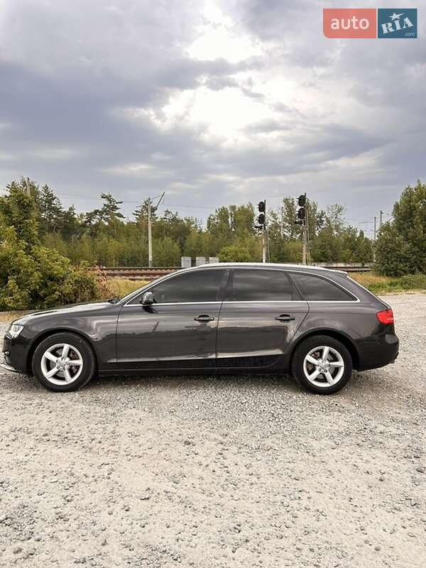 Універсал Audi A4 2013 в 