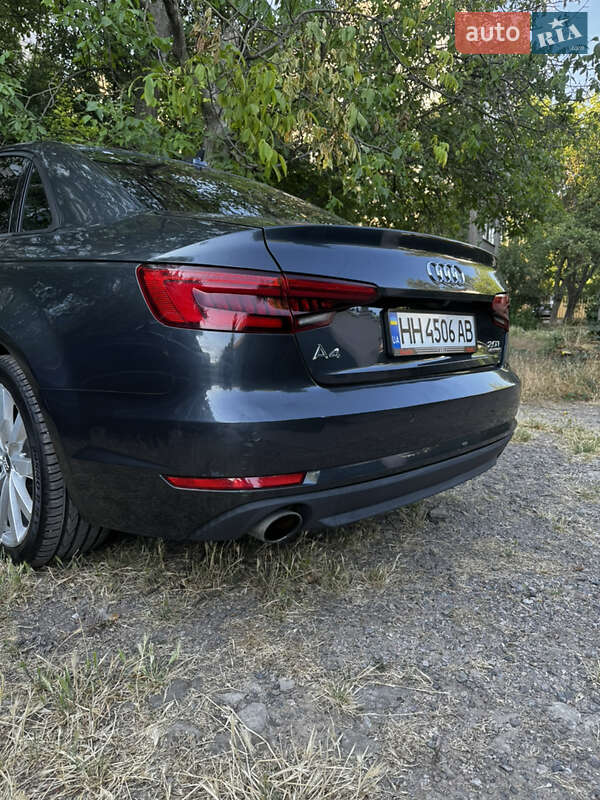 Седан Audi A4 2017 в Николаеве