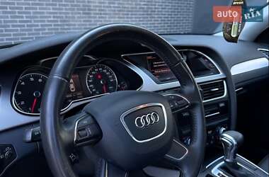 Седан Audi A4 2012 в 