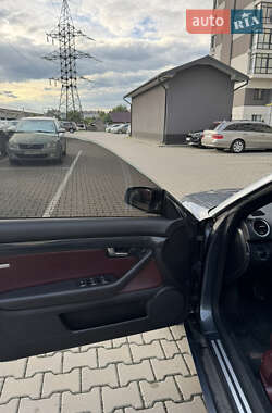 Кабриолет Audi A4 2005 в 