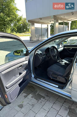 Седан Audi A4 2005 в 