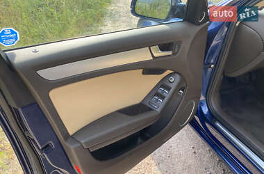 Седан Audi A4 2012 в 