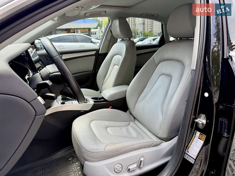 Седан Audi A4 2014 в Харькове