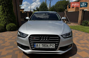 Седан Audi A4 2013 в 