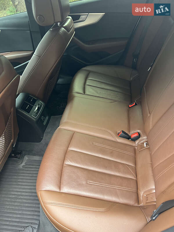 Седан Audi A4 2016 в Изюме