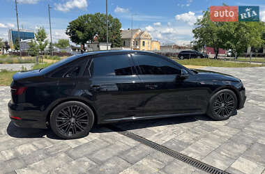 Седан Audi A4 2017 в 