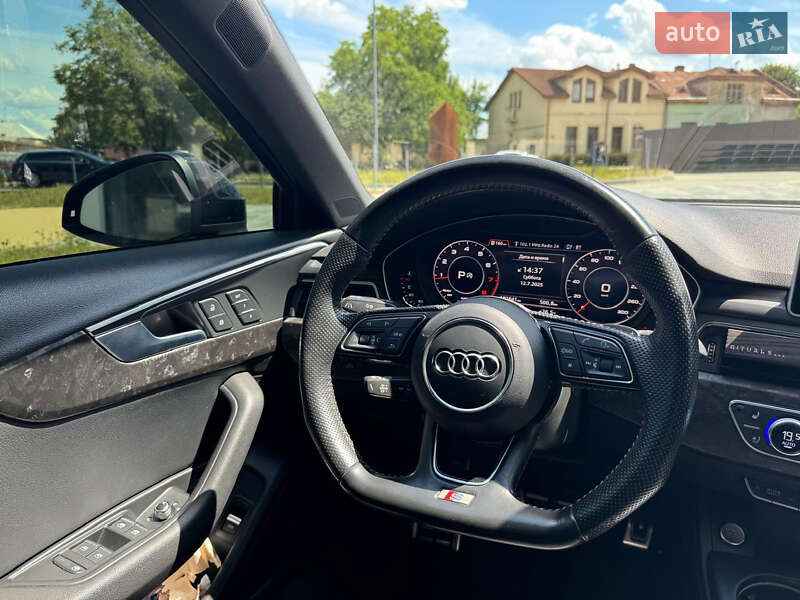 Седан Audi A4 2017 в Львове