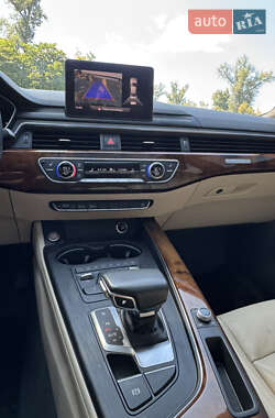 Седан Audi A4 2016 в 