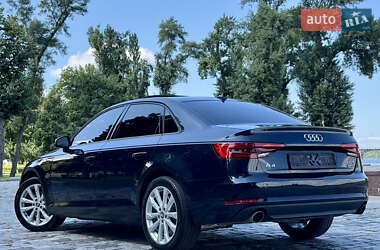 Седан Audi A4 2016 в 