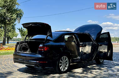 Седан Audi A4 2016 в 