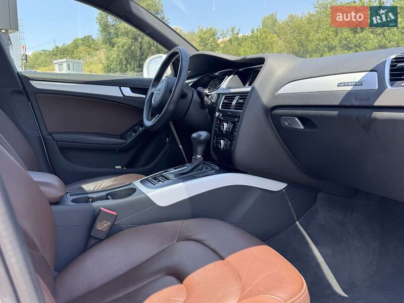 Седан Audi A4 2015 в Запоріжжі