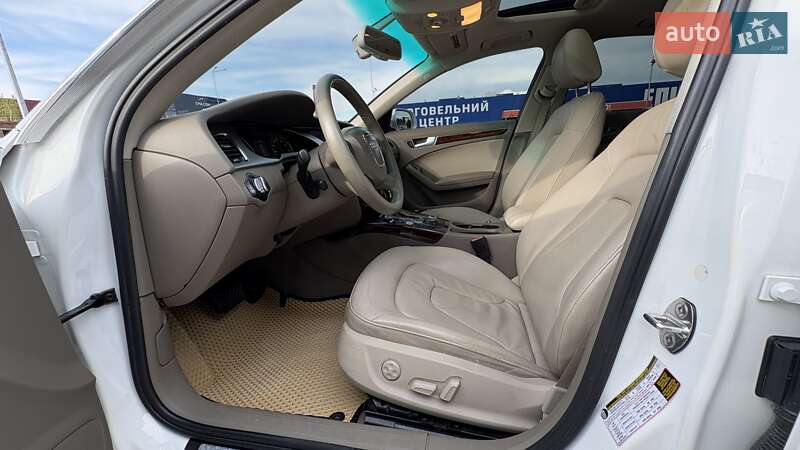Седан Audi A4 2012 в Тернополе