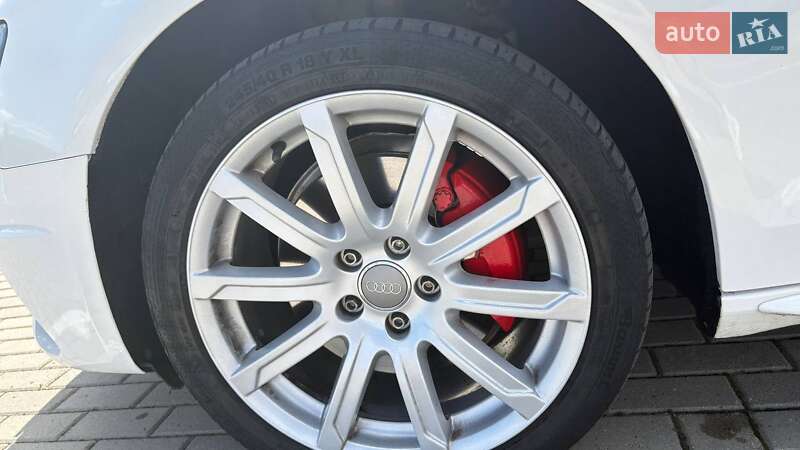Седан Audi A4 2012 в Тернополе