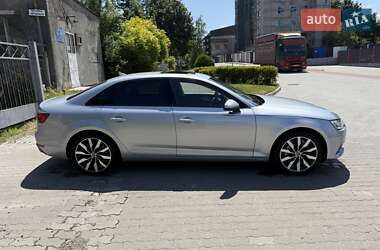 Седан Audi A4 2015 в 