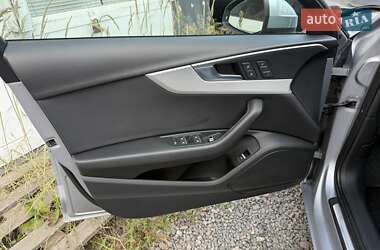 Седан Audi A4 2015 в 