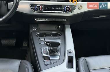Седан Audi A4 2015 в 