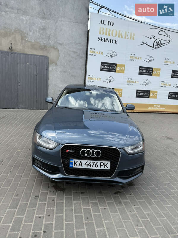 Audi A4 2015