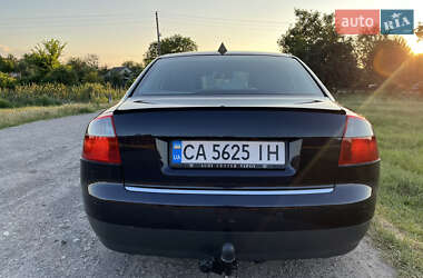 Седан Audi A4 2001 в 
