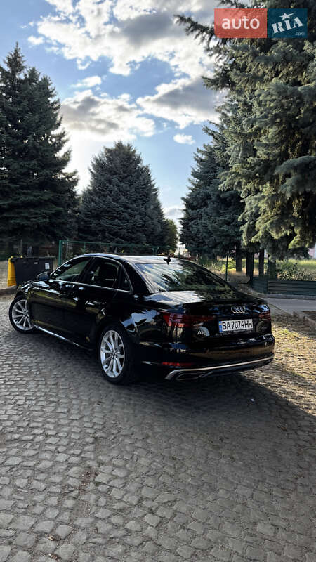 Седан Audi A4 2019 в Черкассах