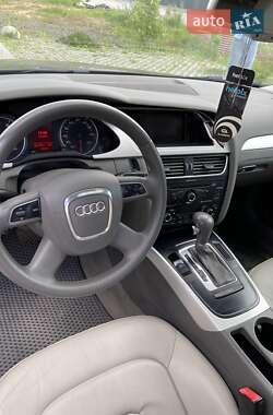 Седан Audi A4 2010 в 